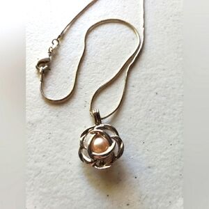 Freshwater pearl necklace